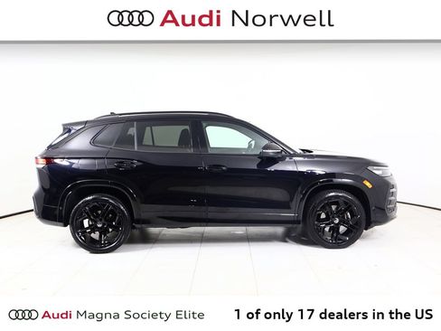 Used 2025 Volkswagen Tiguan SE R-Line AWD/4WD image 16
