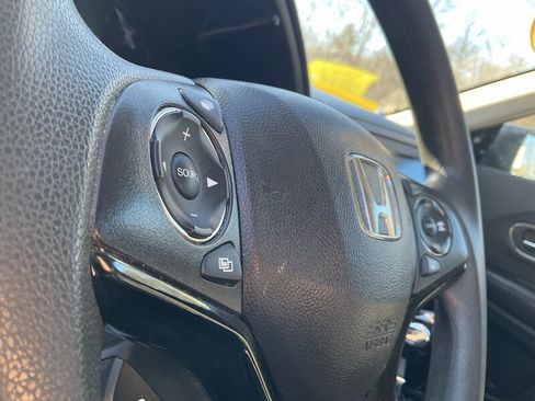 Used 2019 Honda HR-V EX image 23