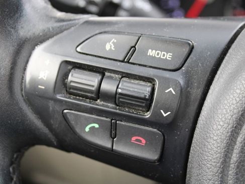 Used 2017 Kia Sorento EX image 27