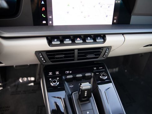 Certified 2025 Porsche 911 Carrera S image 16