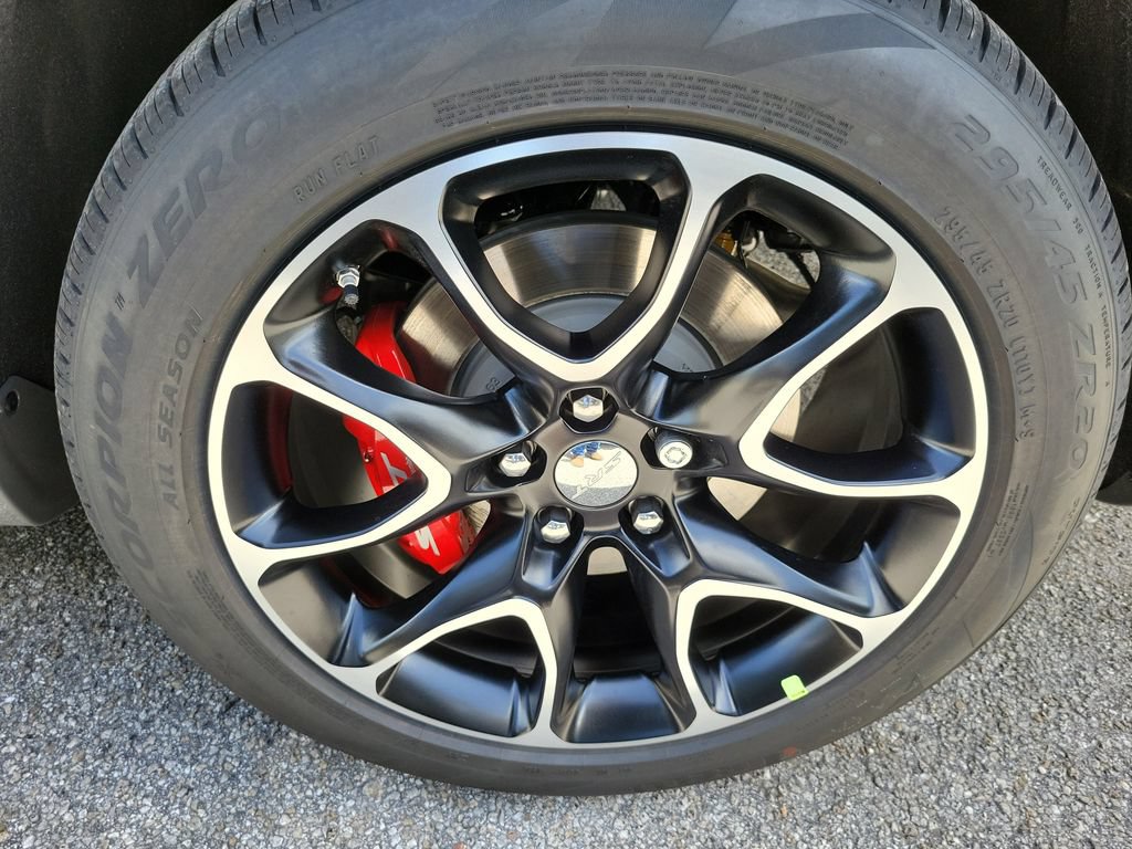 New 2026 Dodge Durango SRT Hellcat w/ Trailer Tow Group IV AWD/4WD image 6