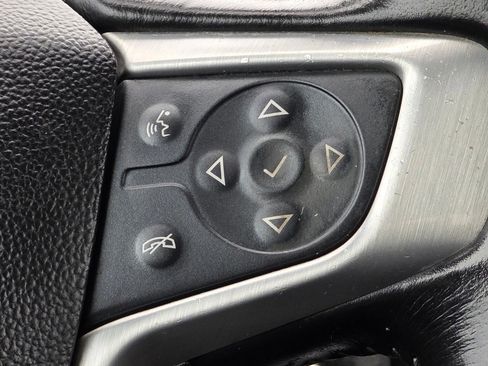 Used 2017 GMC Canyon SLT image 19