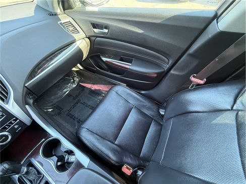 Used 2015 Acura TLX w/ Technology Package FWD image 14