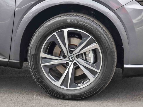 Used 2023 Lexus RX 350 FWD w/ Cold Area Package image 10