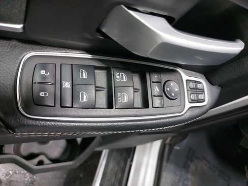 Used 2024 RAM 2500 Big Horn w/ Off Road Package image 25