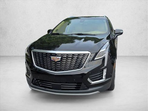 Used 2020 Cadillac XT5 Premium Luxury w/ Platinum Package FWD image 8