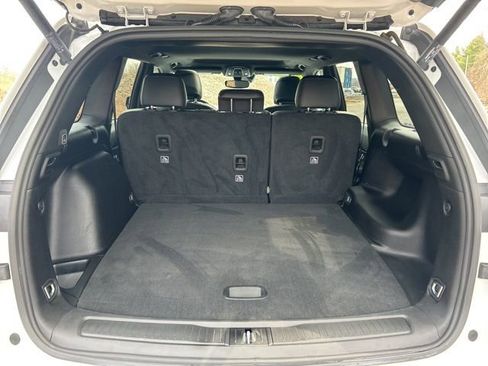 Used 2023 Jeep Grand Cherokee Altitude image 28