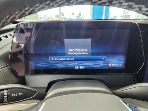 Certified 2025 Chevrolet Traverse LT image 6