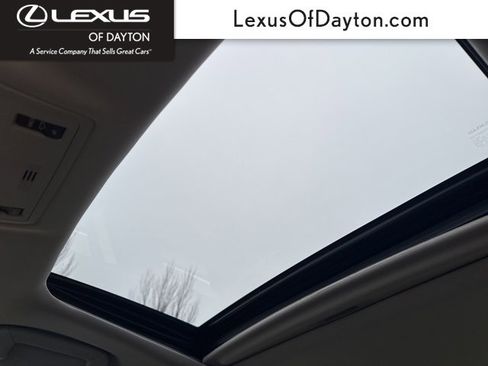 Used 2016 Lexus IS 300 AWD image 30