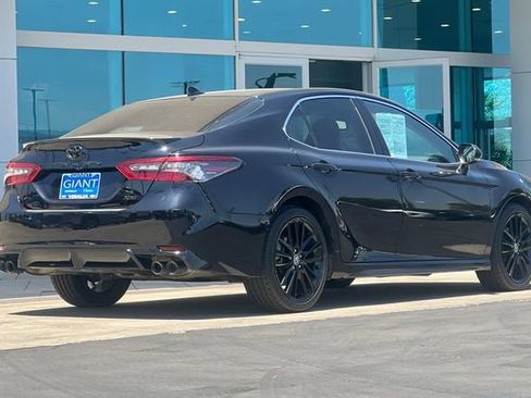 Used 2022 Toyota Camry XSE FWD image 4