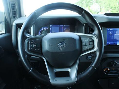 Used 2022 Ford Bronco Black Diamond AWD/4WD image 22