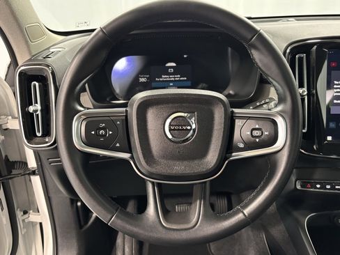 Certified 2025 Volvo XC40 B5 Plus image 13