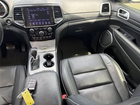 Used 2021 Jeep Grand Cherokee Summit AWD/4WD image 16