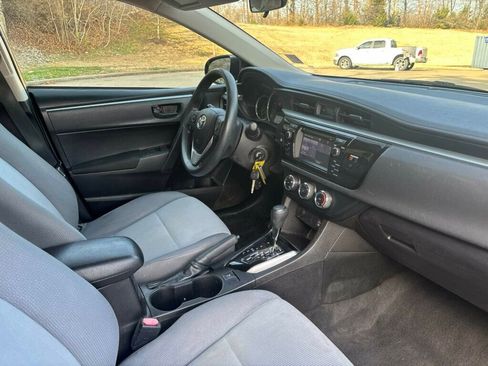 Used 2016 Toyota Corolla image 13