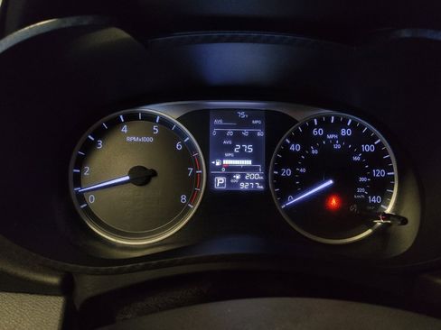 Used 2025 Nissan Versa S w/ S Plus Package image 23