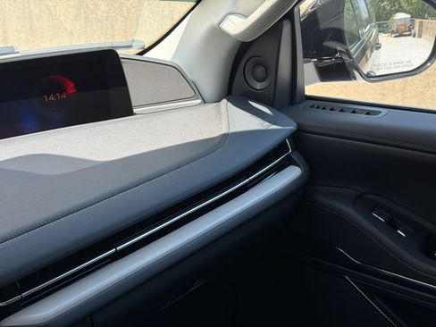 New 2027 Lincoln Navigator Premiere AWD/4WD image 33