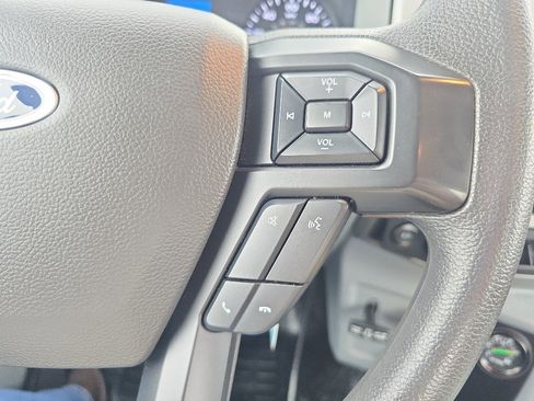 Used 2022 Ford F750 2WD Regular Cab Super Duty image 27