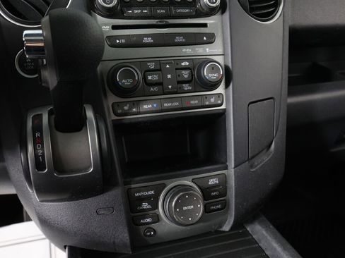Used 2012 Honda Pilot Touring image 38