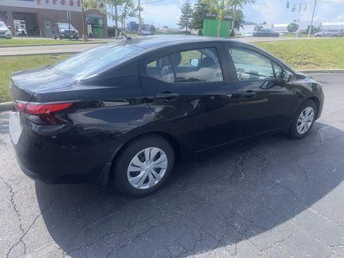 Used 2023 Nissan Versa S FWD image 14