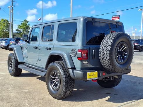 Used 2026 Jeep Wrangler Unlimited Rubicon AWD/4WD image 23