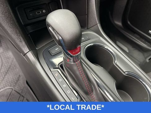 Used 2023 Chevrolet Equinox RS w/ RS Leather Package AWD/4WD image 17