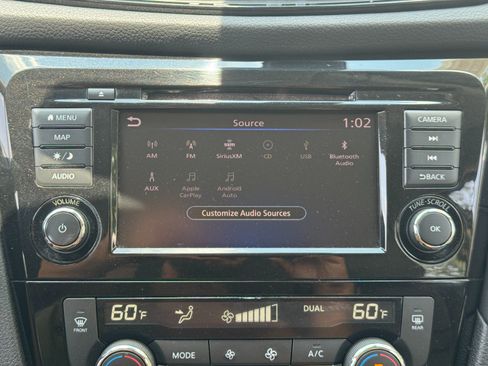 Used 2019 Nissan Rogue SL AWD/4WD image 25