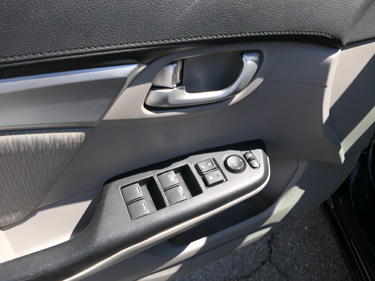 Used 2014 Honda Civic EX image 15