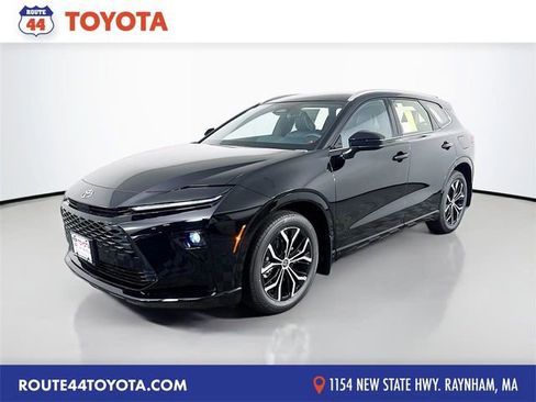 New 2026 Toyota Crown Signia AWD/4WD image 1
