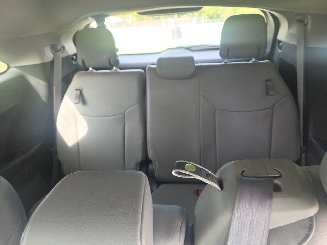 Used 2025 Toyota Sienna XLE FWD image 14