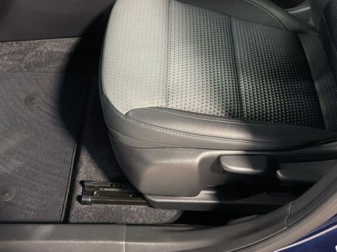 Used 2024 Chevrolet Trax LT image 20