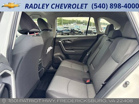 Used 2023 Toyota RAV4 XLE AWD/4WD image 12