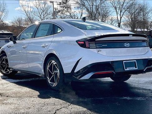 New 2026 Hyundai Sonata SEL image 3