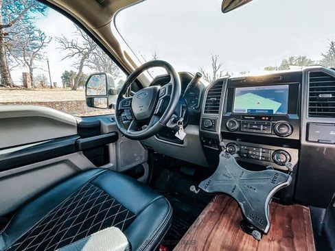 Used 2022 Ford F550 4x4 Crew Cab Super Duty w/ Power Equipment Group image 34