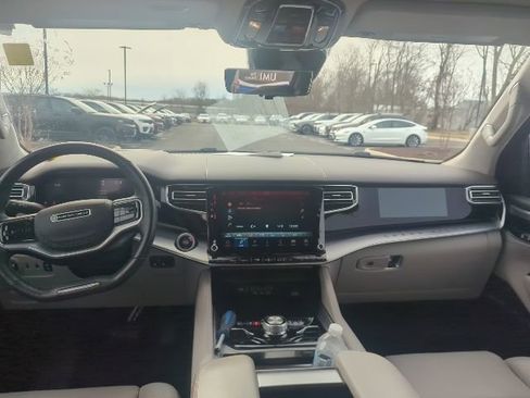 Used 2023 Jeep Grand Wagoneer L Series II w/ Convenience Group III image 12