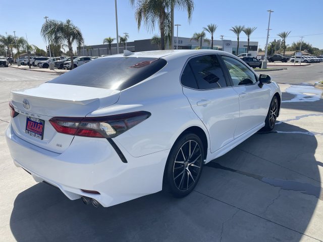Used 2024 Toyota Camry SE FWD image 8
