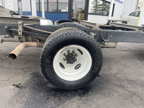 Used 2021 Ford E-450 and Econoline 450 Super Duty image 6