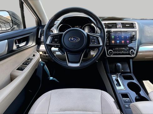 Used 2019 Subaru Outback 2.5i Premium AWD/4WD image 5