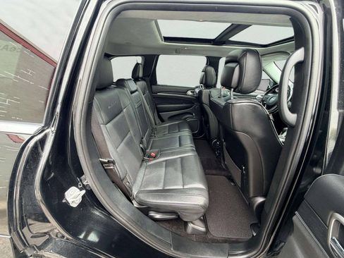 Used 2017 Jeep Grand Cherokee Summit w/ Platinum Series Group AWD/4WD image 27