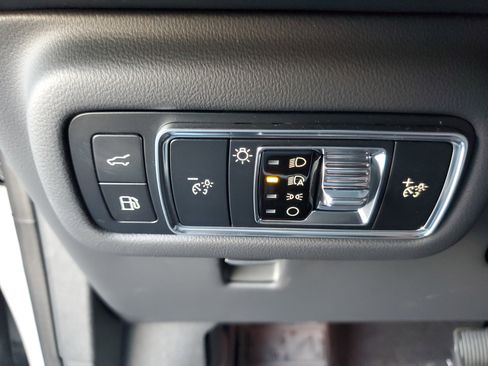 New 2026 Lincoln Nautilus Premier w/ Equipment Group 102A image 14