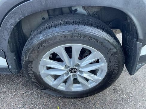 Certified 2023 Toyota Corolla Cross LE AWD/4WD image 6