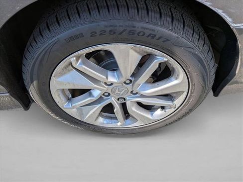 Used 2018 Honda Accord LX image 16