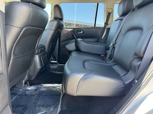 Used 2024 Nissan Armada SV image 16