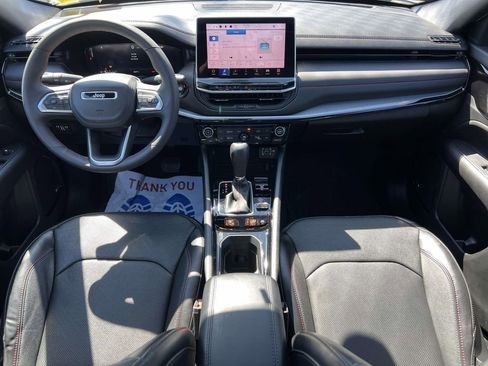 Used 2023 Jeep Compass Trailhawk w/ Trailhawk Elite Group AWD/4WD image 15