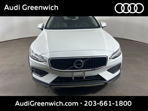 Used 2020 Volvo V60 T5 Cross Country w/ Protection Package Premier AWD/4WD image 2