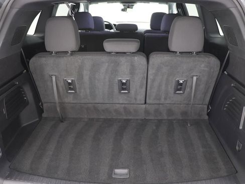 Used 2025 GMC Acadia Elevation image 28