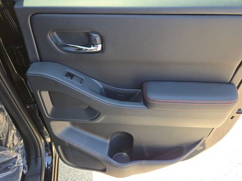 New 2025 Nissan Frontier PRO-4X w/ Pro Premium Package image 10