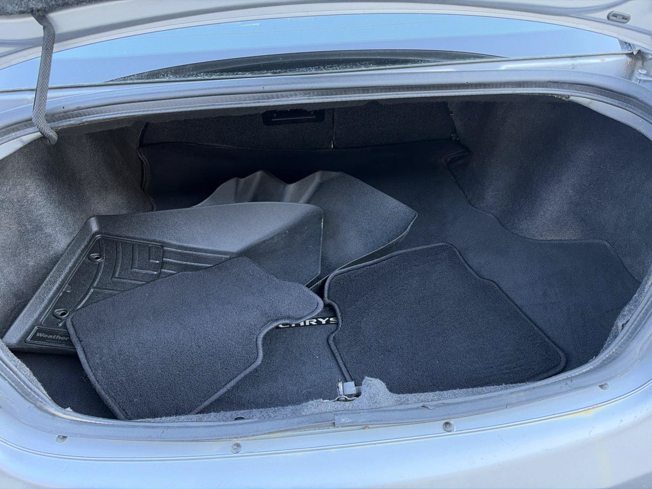 Used 2013 Chrysler 200 Limited FWD image 20