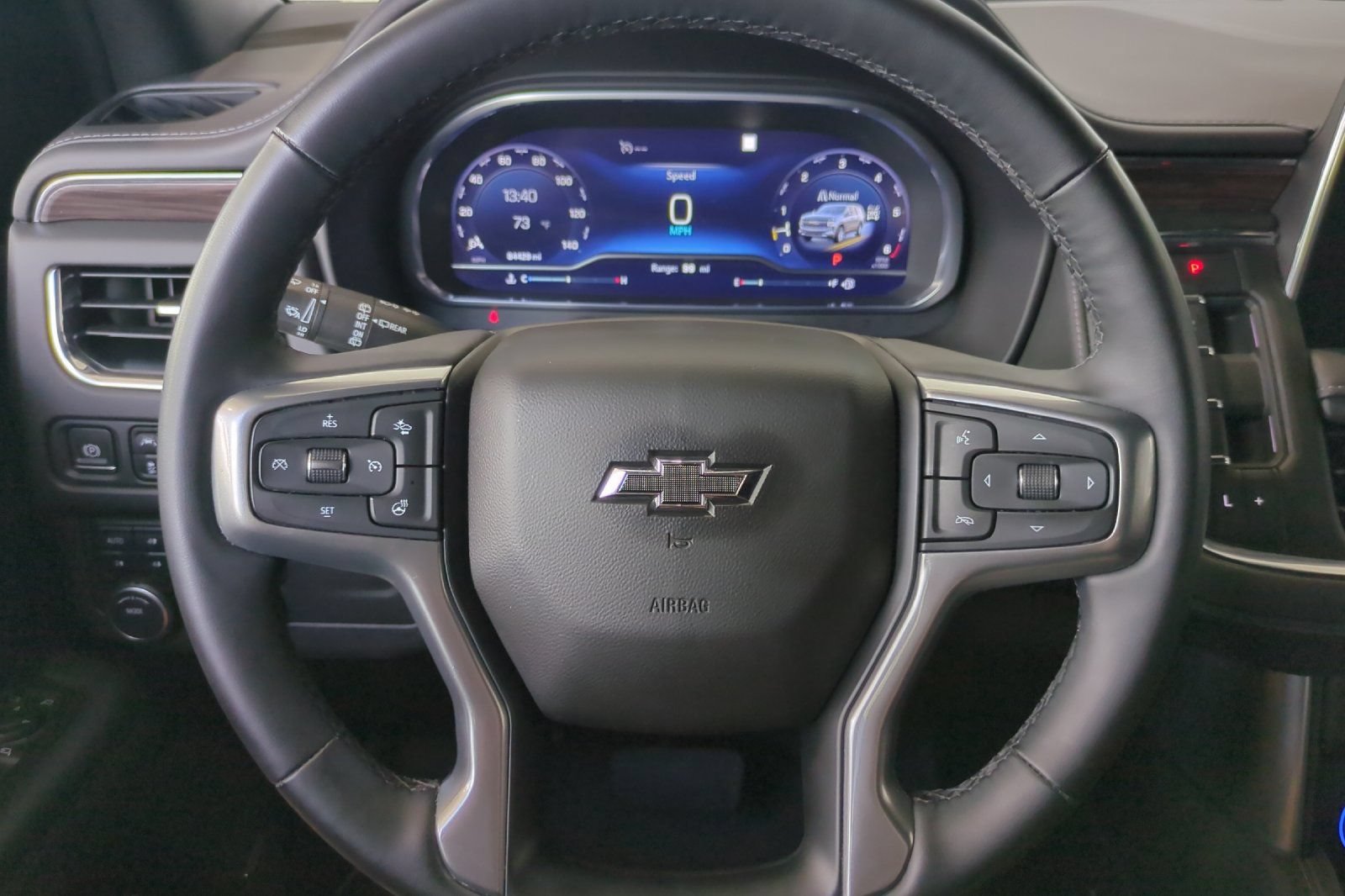 Used 2023 Chevrolet Tahoe Z71 w/ Luxury Package AWD/4WD image 35