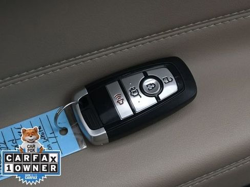 Used 2022 Ford Explorer XLT RWD image 18