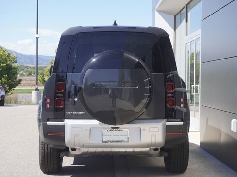 New 2025 Land Rover Defender 130 S image 6
